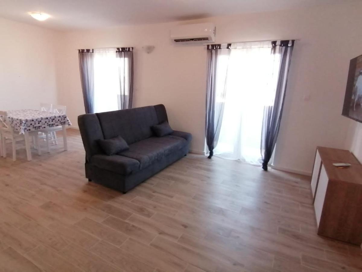 Nina Apartman Zára Kültér fotó